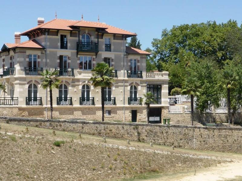 venue-image