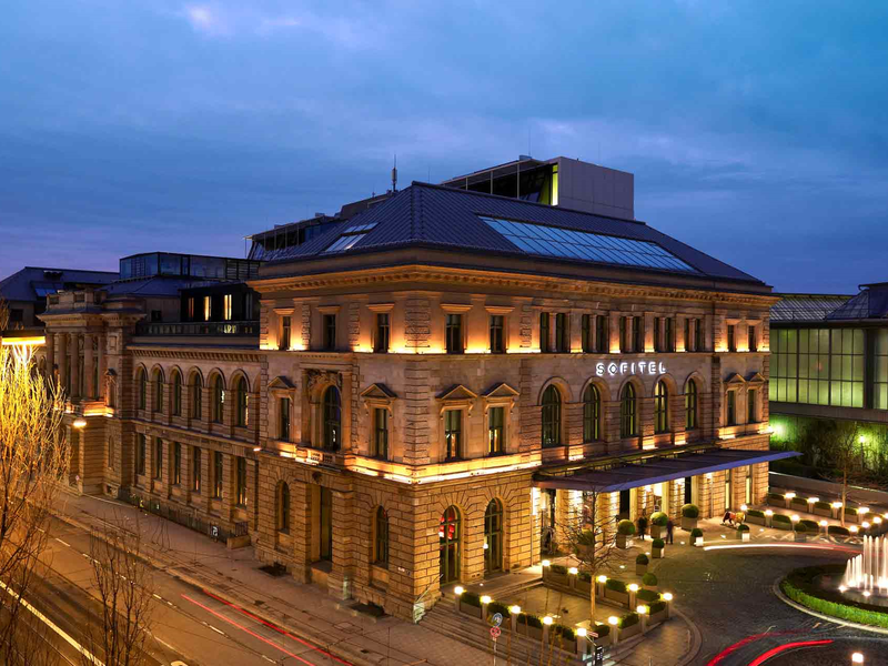 venue-image