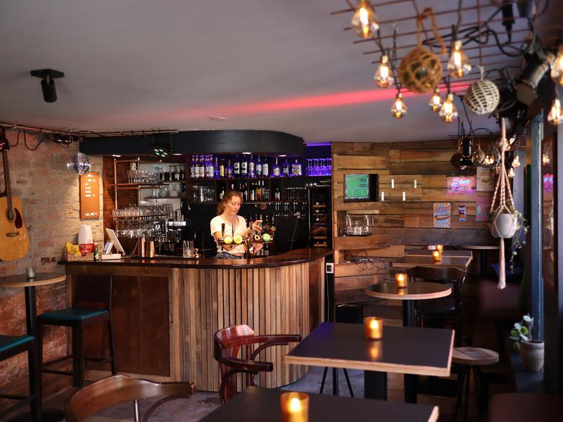 venue-image