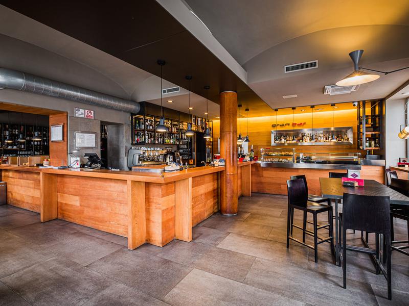 venue-image