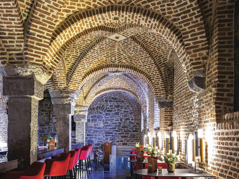 venue-image