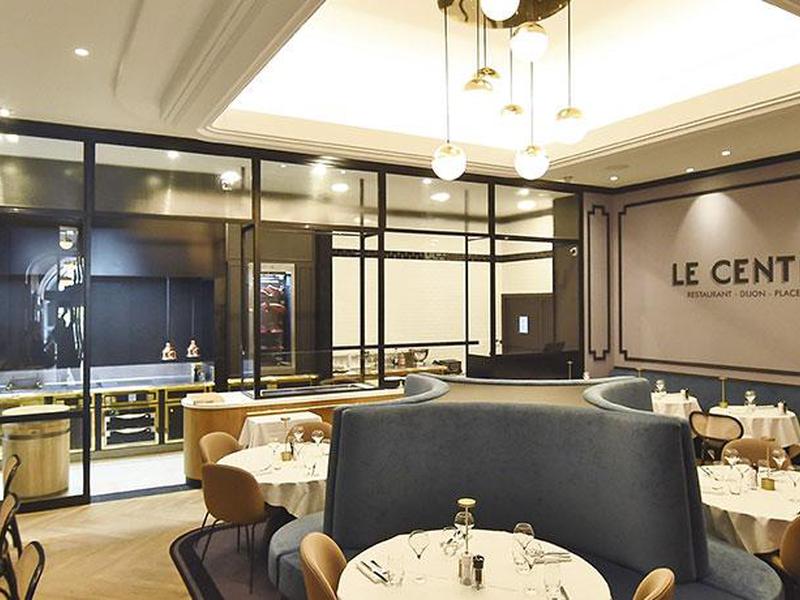 LE CENTRAL PLACE (Restaurant Le Central)