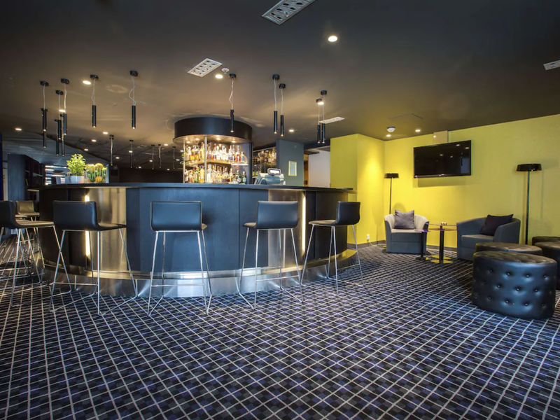 venue-image