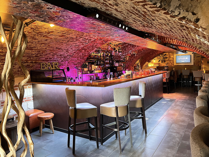 venue-image