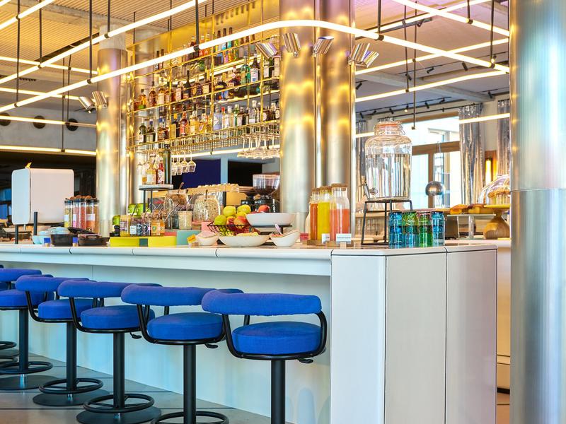 venue-image