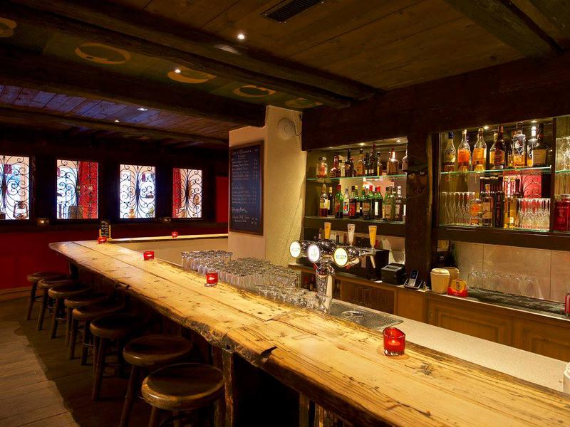 venue-image