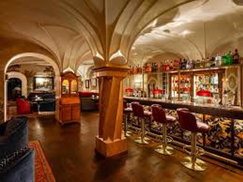 venue-image